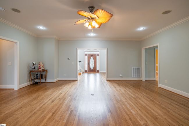 323 Waters Rd, House other with 5 bedrooms, 5 bathrooms and 2 parking in Taylors SC | Image 14