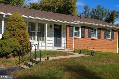 3910 Canterbury Way, TEMPLE HILLS, MD, 20748-3405 | Card Image