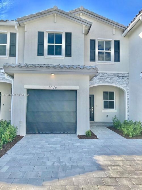 1070 Se 26th Ter, Homestead, FL, 33035-2542 | Card Image