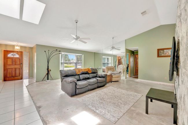 2654 Sw Cadet Cir, House other with 4 bedrooms, 4 bathrooms and null parking in Port St. Lucie FL | Image 6