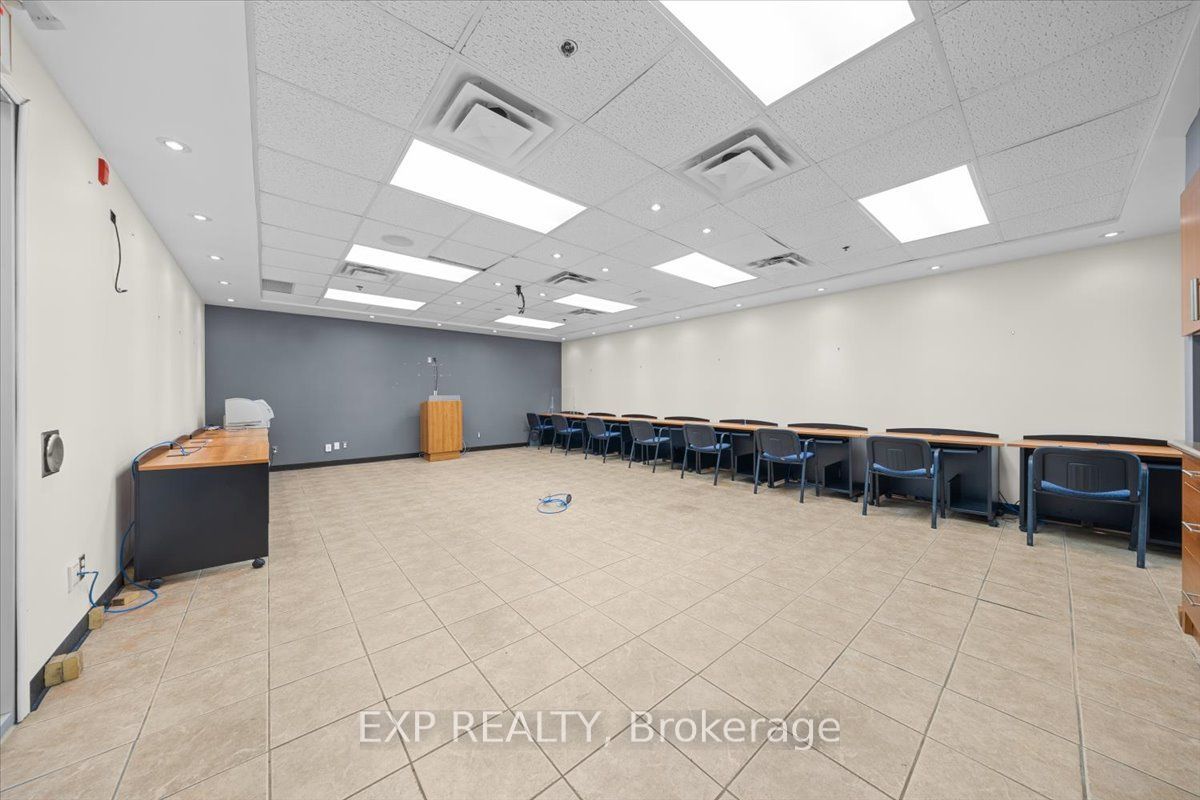 Commercial Lease in Perth 3