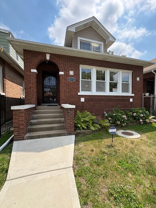 5171 W Wabansia Ave, Chicago, IL, 60639-4440 | Card Image