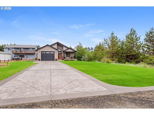 31604 G St, Ocean Park, WA, 98640-5252 | Card Image
