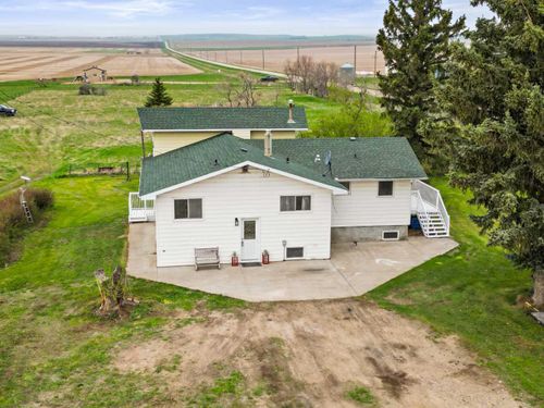 222071 Township Road 224, Gleichen, AB, T0J1N0 | Card Image