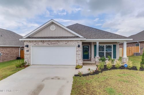 17762 Kelso Dr, D'Iberville, MS, 39540-1200 | Card Image