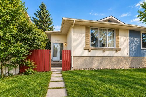 3341 Doverthorn Rd Se, Calgary, AB, T2B2H1 | Card Image