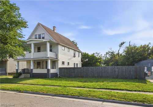 4024 E 53rd St, Newburgh Heights, OH, 44105-4849 | Card Image