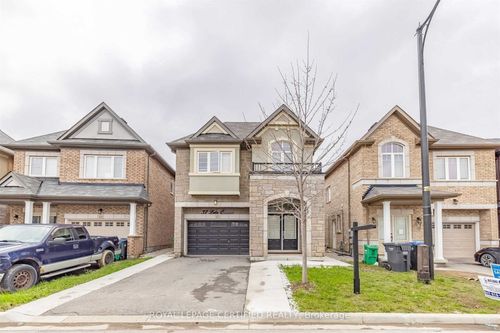 37 Lola Cres, Brampton, ON, L7A4J8 | Card Image