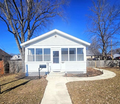 321 E Carroll St, Portage, WI, 53901-1803 | Card Image