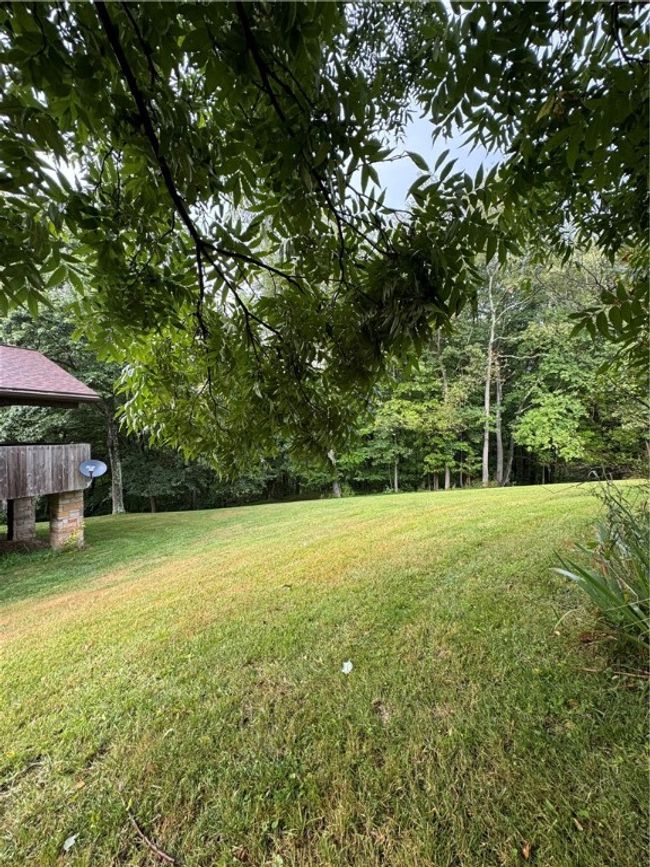 1012 Union Flat Rd, House other with 3 bedrooms, 2 bathrooms and 2 parking in Shelocta PA | Image 17