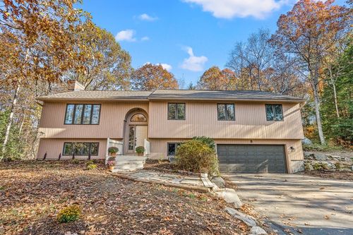 8 Fernwood Pl, Bow, NH, 03304-4617 | Card Image