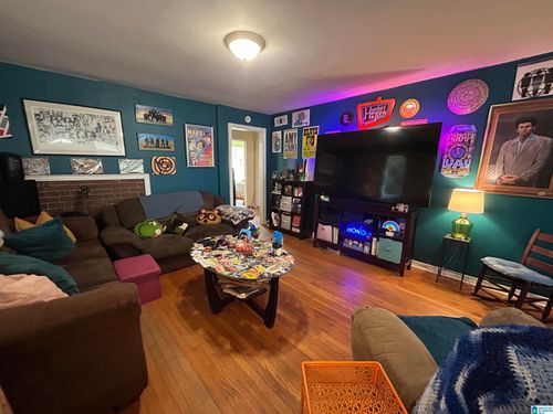 311 Owens St, Warrior, AL, 35180-1452 | Card Image