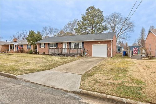 176 Hawthorne Dr, Newport News, VA, 23602-6627 | Card Image