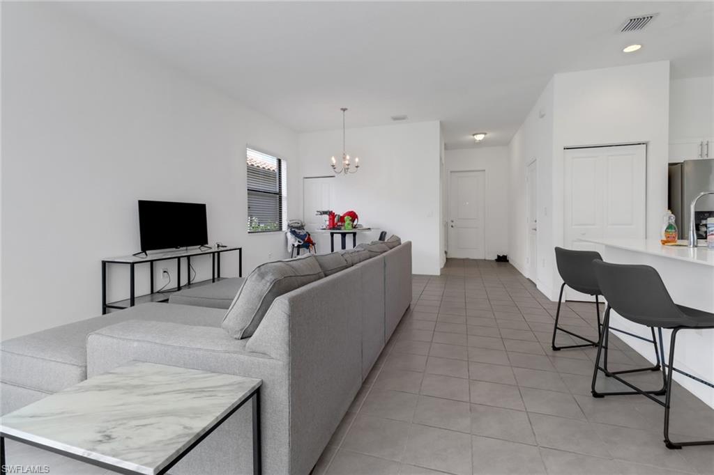Residential Lease in AVE MARIA 3
