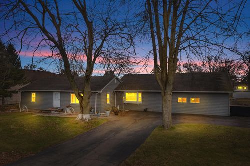 9345 Biddle St, Romulus, MI, 48174-3454 | Card Image