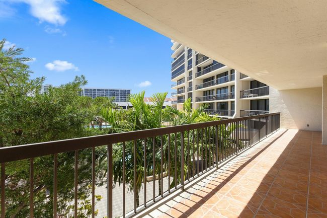 APT-315 - 4740 S Ocean Blvd, Condo with 2 bedrooms, 2 bathrooms and null parking in Highland Beach FL | Image 9