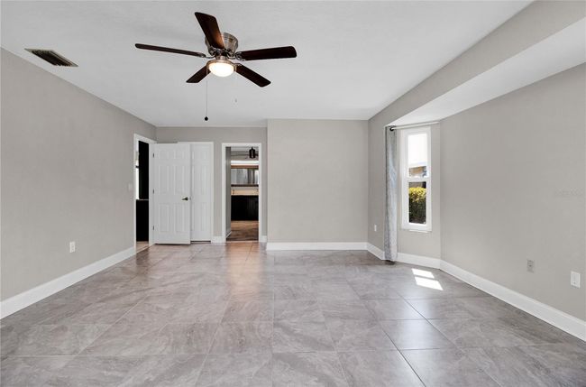 Master Bedroom | Image 30