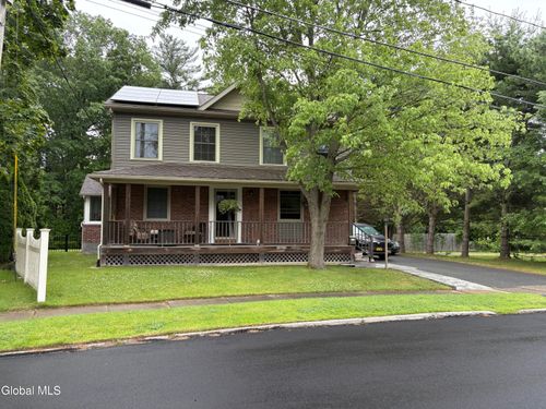 22 Brent St, Colonie, NY, 12205-4261 | Card Image
