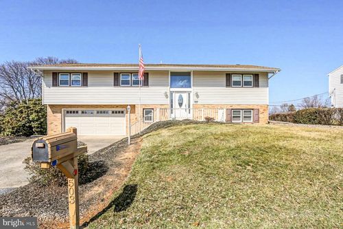 503 Park Hills Dr, Mechanicsburg, PA, 17055-4965 | Card Image