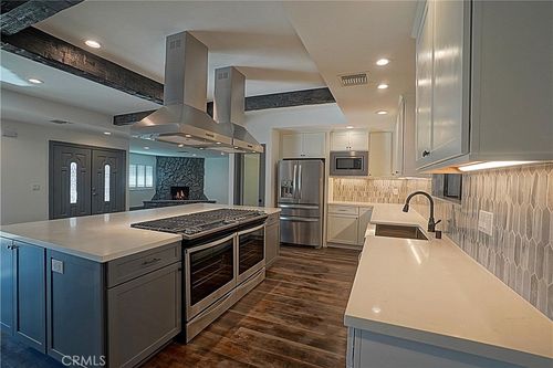 16100 Gamble Ave, Riverside, CA, 92508-9161 | Card Image