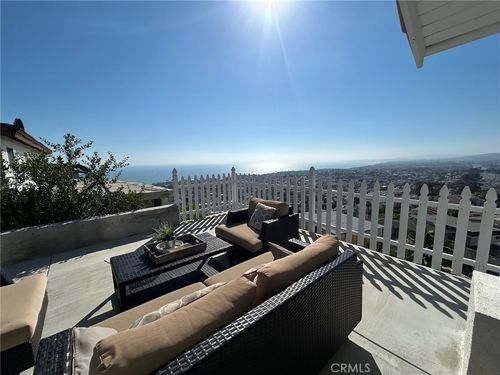307 E Avenida Cordoba, San Clemente, CA, 92672 | Card Image