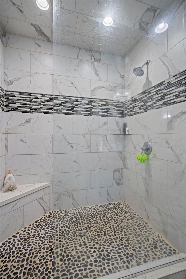 Master Shower | Image 35