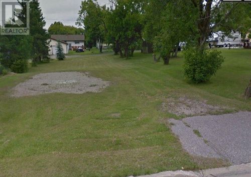 235 Florence St, Dryden, ON, P8N2S1 | Card Image