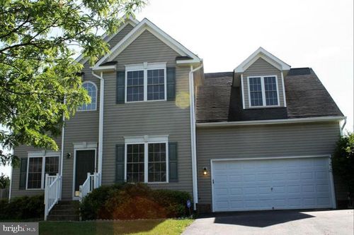 4 Rochelle Ct, FREDERICKSBURG, VA, 22405-5782 | Card Image