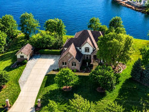 84 Liberty Lakes Dr, Valparaiso, IN, 46385 | Card Image