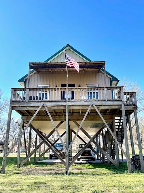 89 B E Valley Dr, Hardy, AR, 72542 | Card Image