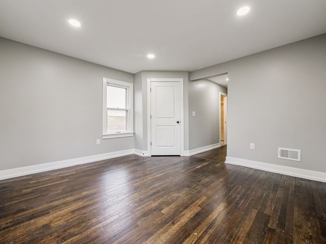223 W Washington St, House other with 3 bedrooms, 2 bathrooms and null parking in Milford MI | Image 14