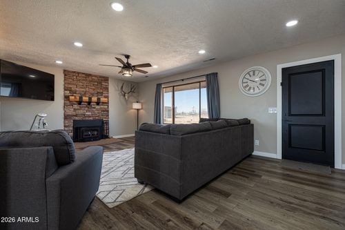 539 Maurice Ave, Fredonia, AZ, 86022-0227 | Card Image