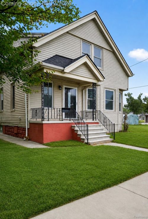 5012 Fischer St, Detroit, MI, 48213-2923 | Card Image