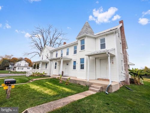 3754 Baltimore Pike, LITTLESTOWN, PA, 17340-9220 | Card Image