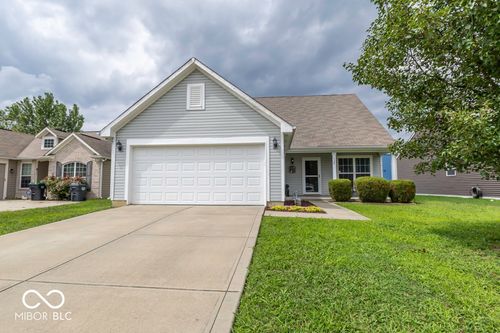 528 Genisis Dr, Whiteland, IN, 46184-9106 | Card Image
