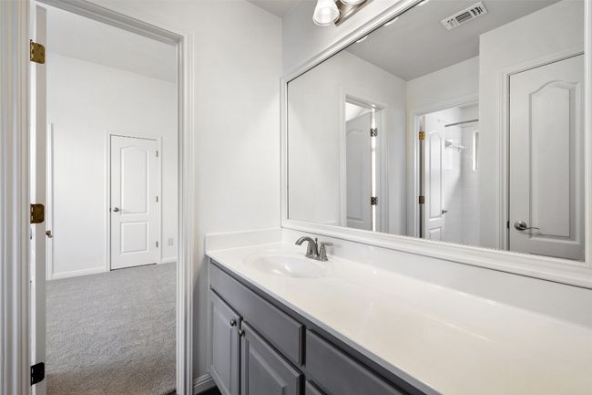 Full bath with vanity | Image 33
