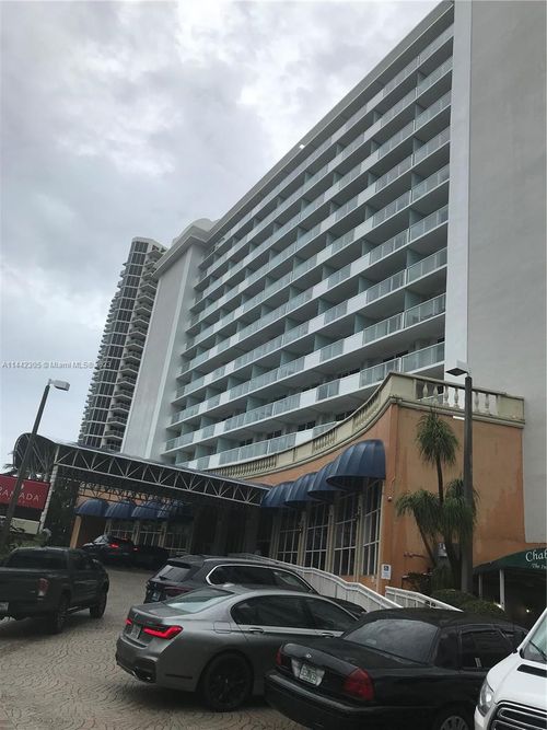 637-19201 Collins Ave, Sunny Isles Beach, FL, 33160-2202 | Card Image