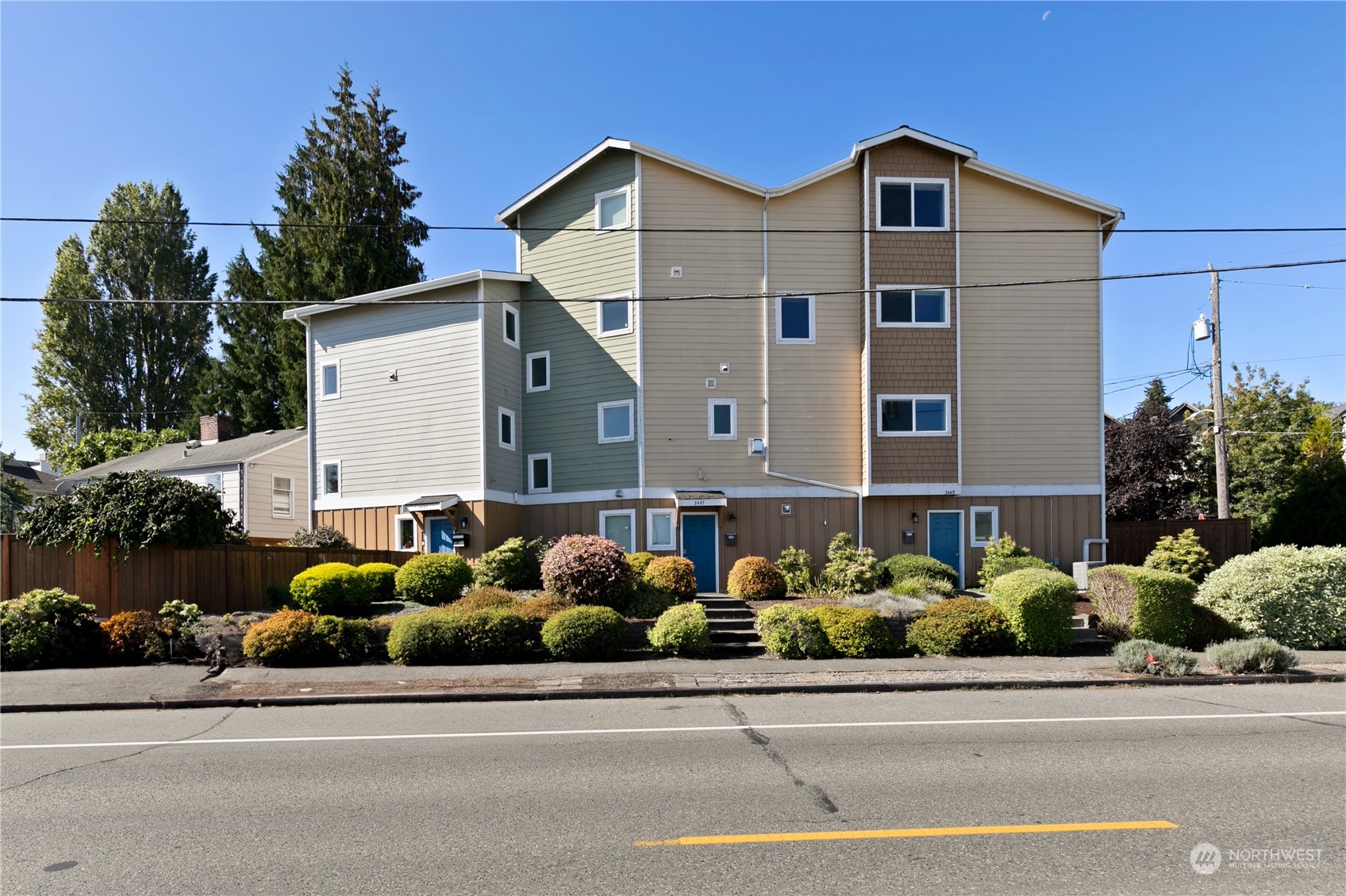 Gilman Ave, Seattle, WA 98199