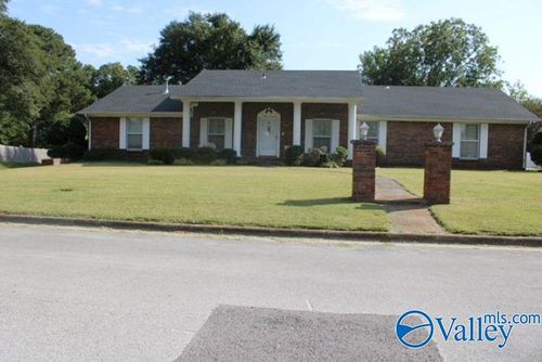 1617 Dandridge St Sw, Decatur, AL, 35601-3727 | Card Image