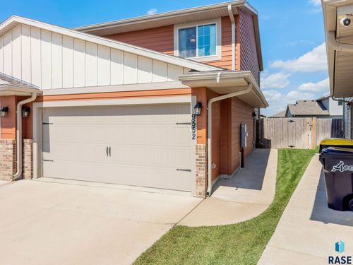 9552 W Broek Dr, Sioux Falls, SD, 57106-7308 | Card Image