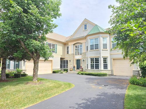 4 Forest View Dr, Hawthorn Woods, IL, 60047-8836 | Card Image