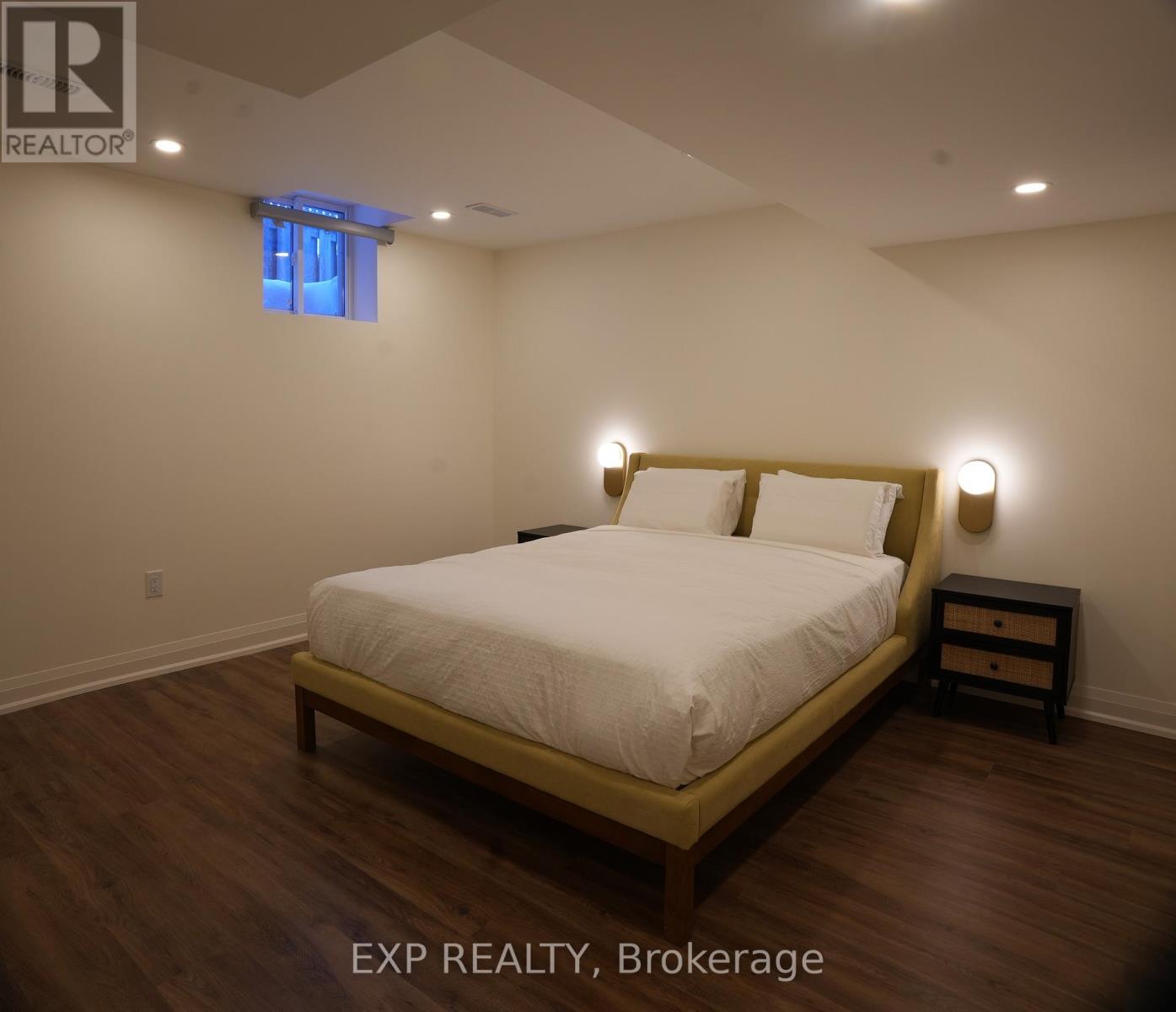 Residential Lease in Mississauga (East Credit) 5