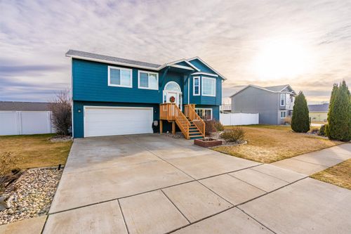 1800 E Johnson Ln, Deer Park, WA, 99006-6030 | Card Image