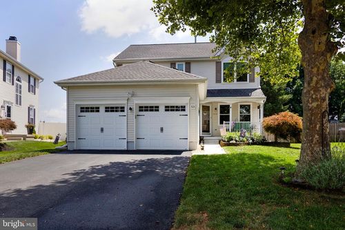 53 Clydesdale Dr, BURLINGTON, NJ, 08016-3078 | Card Image
