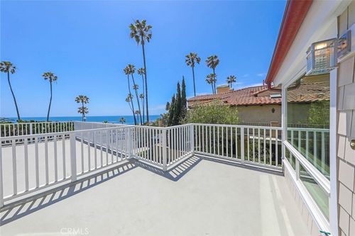 e-376 Cliff Dr, Laguna Beach, CA, 92651-1815 | Card Image