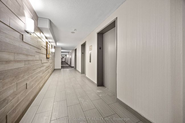913 - 145 Hillcrest Ave, Condo with 3 bedrooms, 2 bathrooms and 1 parking in Mississauga ON | Image 7