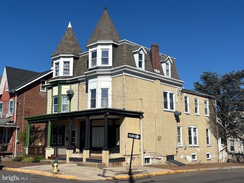 233 E 3rd St, BOYERTOWN, PA, 19512-1507 | Card Image
