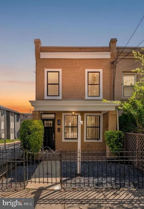 1845 Corcoran St Ne, WASHINGTON, DC, 20002-1607 | Card Image