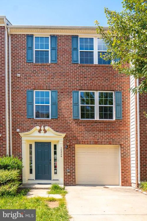 10246 Whitworth Ln, MANASSAS, VA, 20110-2804 | Card Image