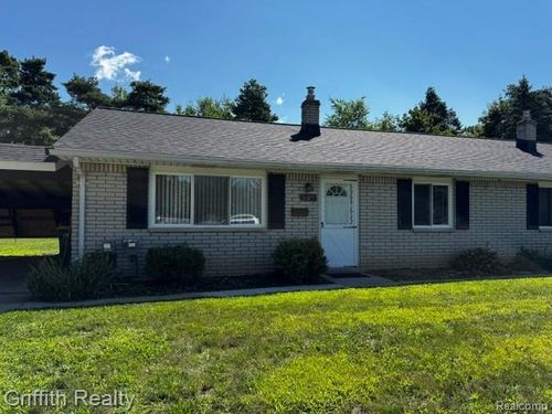 297 Odoherty Rd, Brighton, MI, 48116-1857 | Card Image